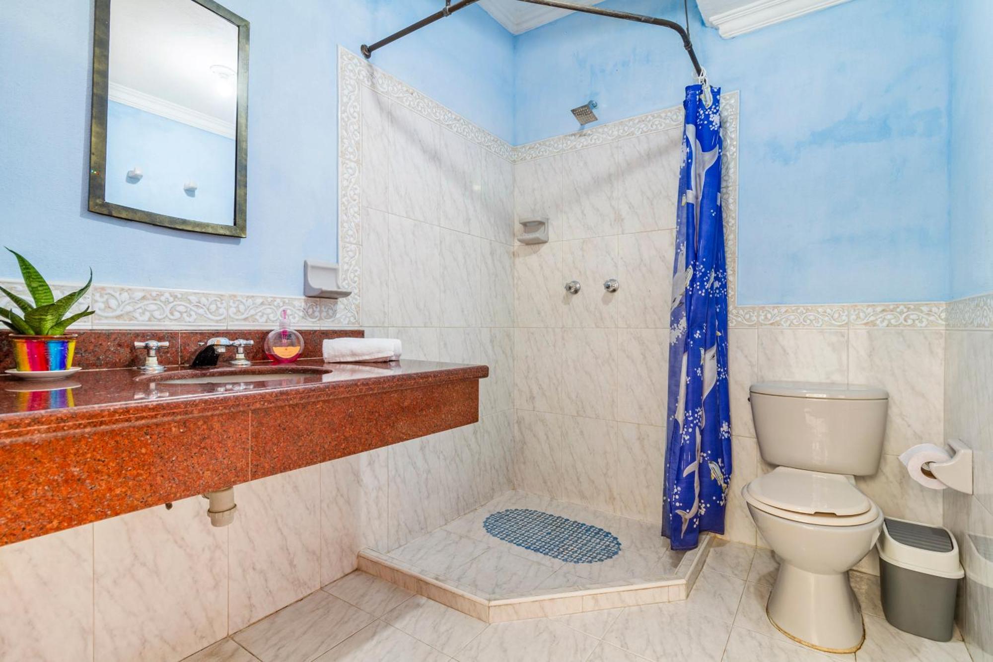 Cartagonova - Privadas Y Amplias Cerca A Zonas Turísticas Pensión