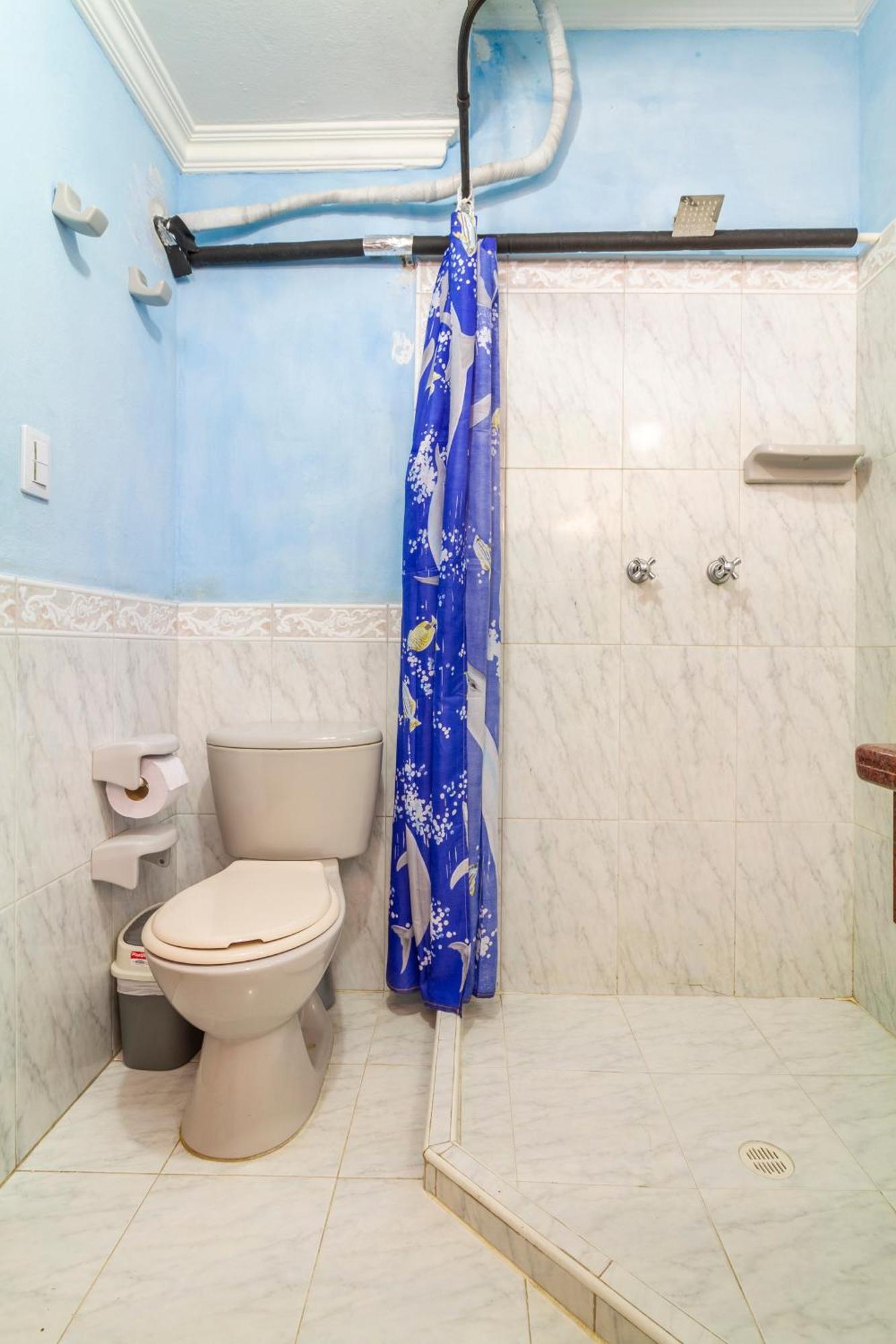 Cartagonova - Privadas Y Amplias Cerca A Zonas Turísticas Pensión