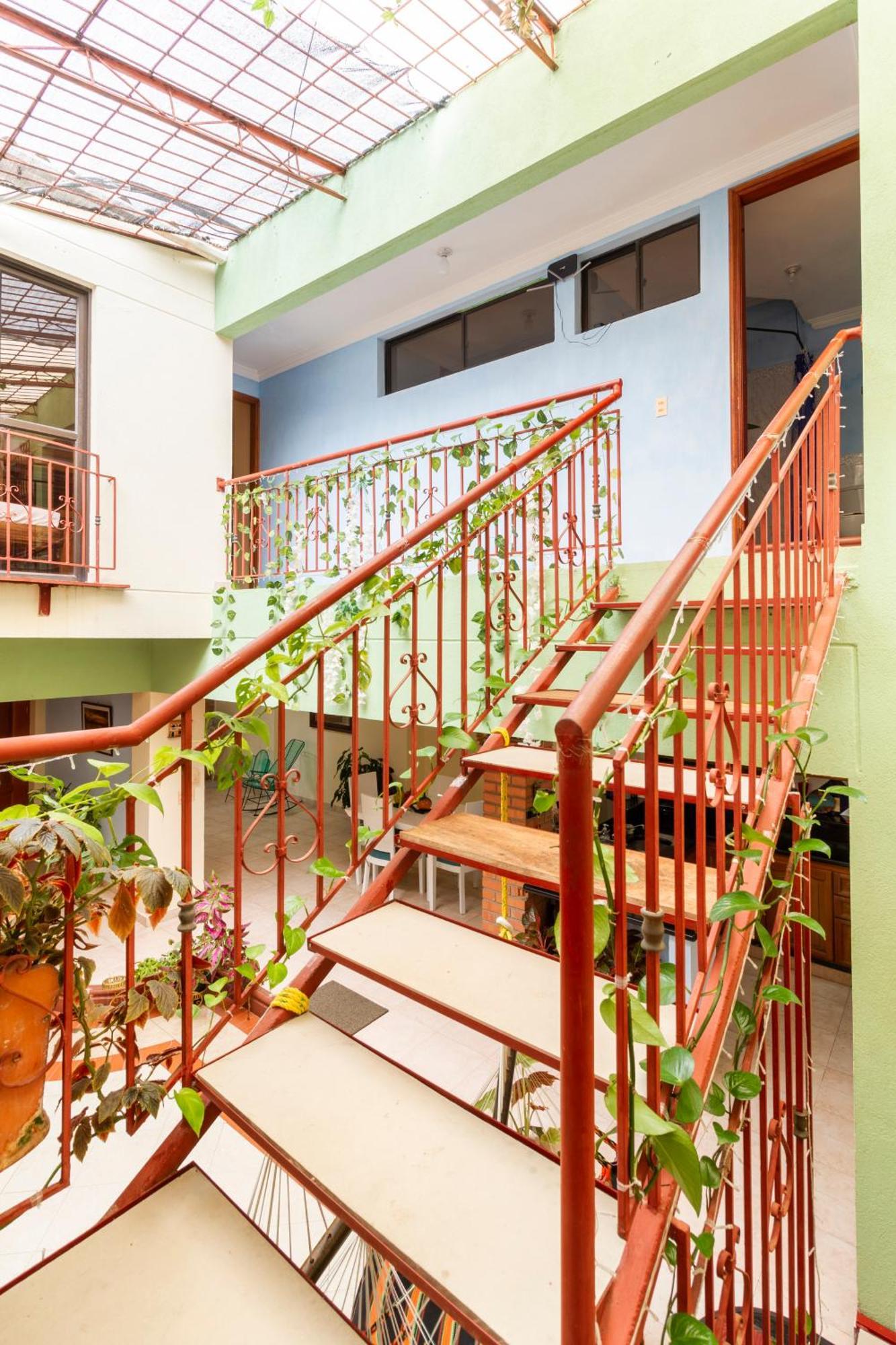 Pensión Cartagonova - Privadas Y Amplias Cerca A Zonas Turísticas