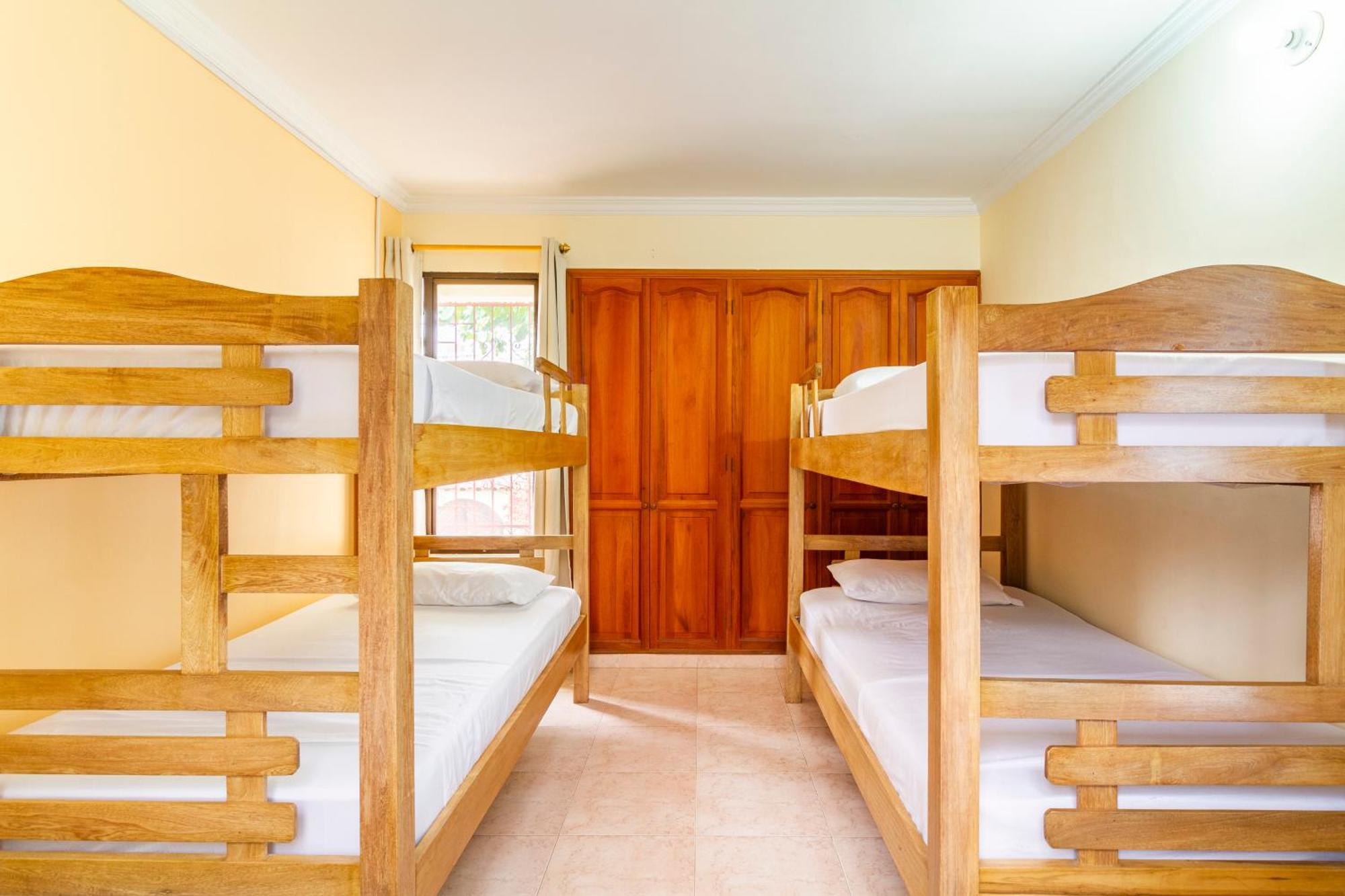 Habitación Privada Y Amplia Cerca Zonas Turísticas Cartagena